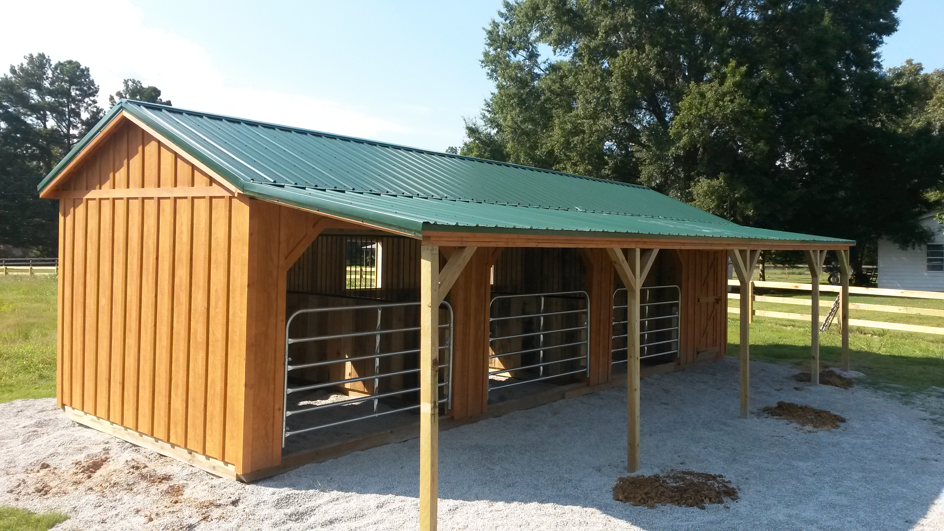 Horse Run Ins and Sheds | Portable Horse Barn Manufacturer ...