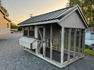 quaker chicken coop